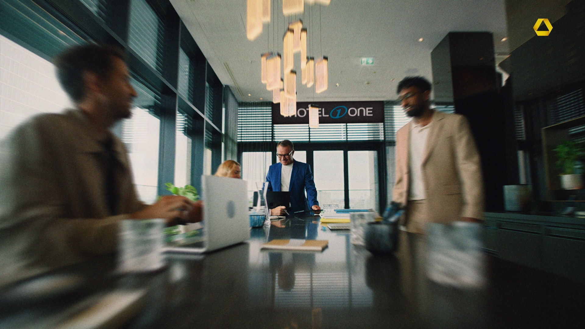 rebecca hoeft - cinematographer - commerzbank - success stories 2.0 - commercial
